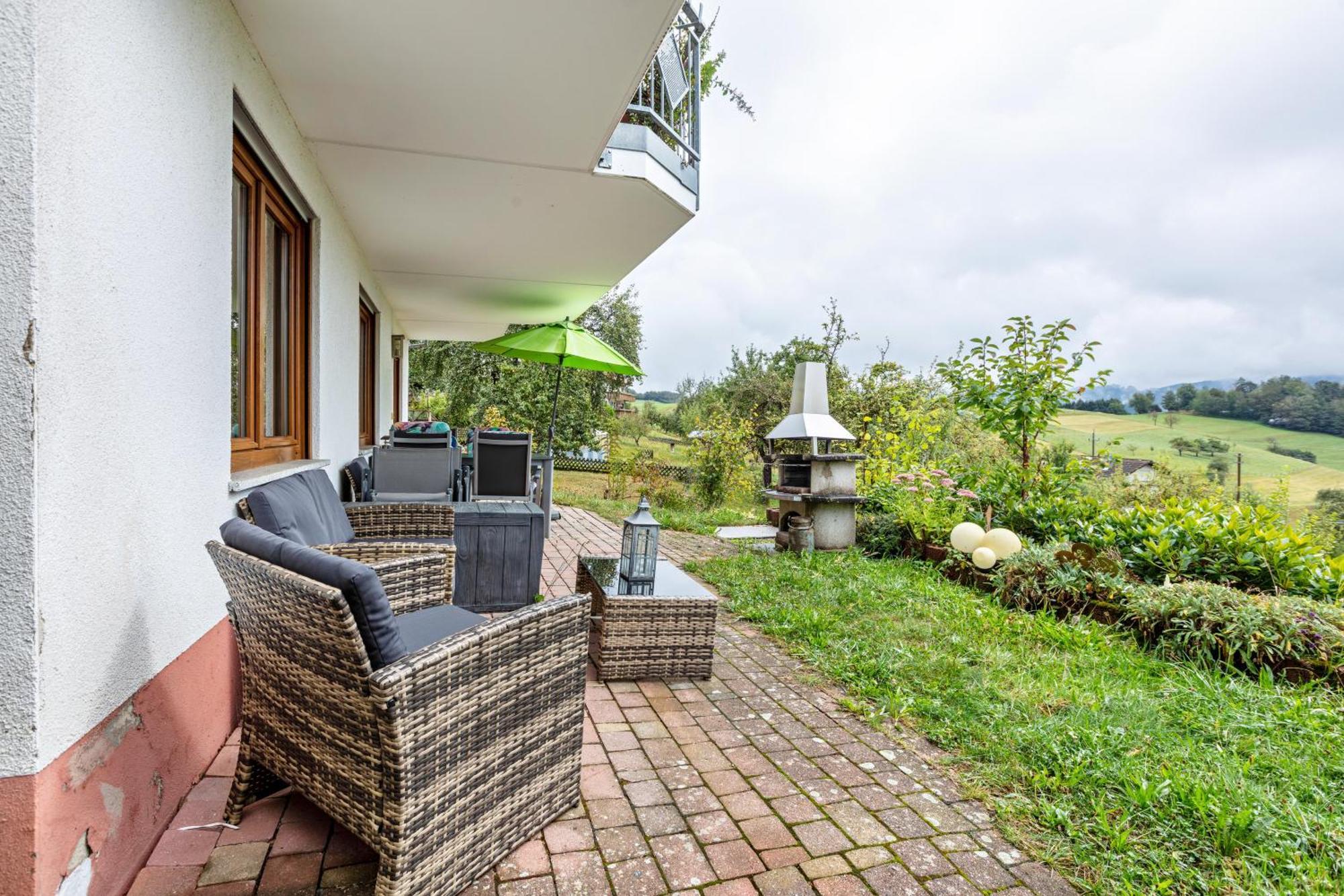 Haus Landblick Apartment Zell im Wiesenthal Luaran gambar